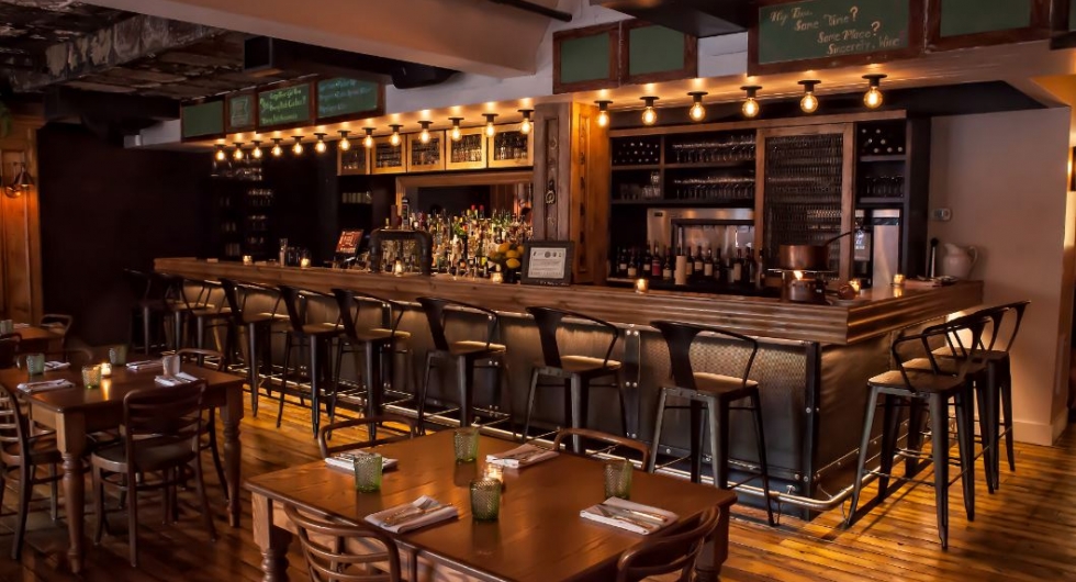 Step into East of Grafton Tavern | RCR Hospitality Group